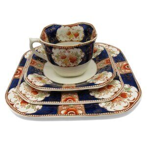 ROYAL CASTLE By Wood And Sons Imari Pattern Tea Cup Set And Plates England Vinta